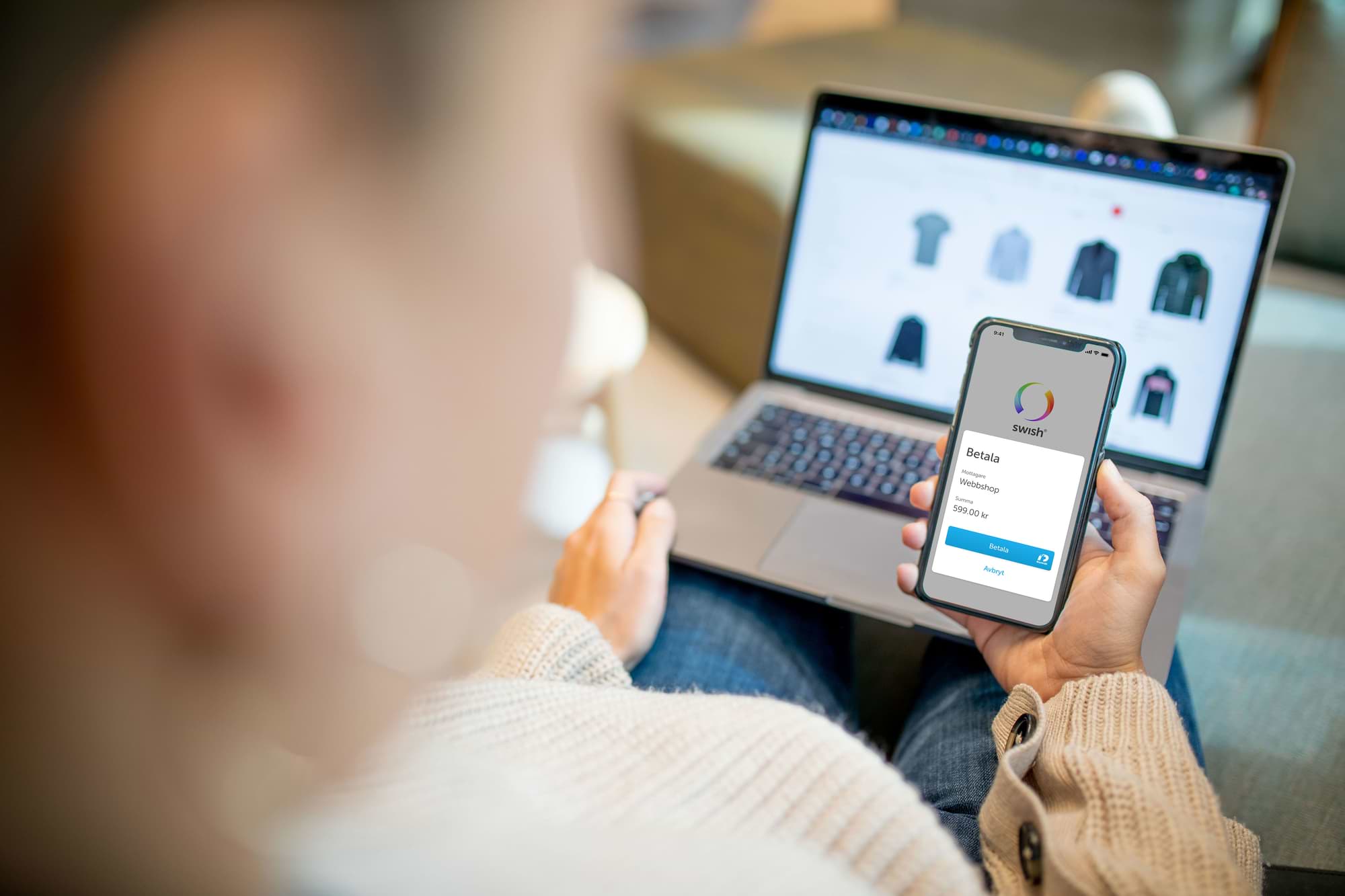 Swish får ett uppsving efter ny e-handelslag 1 E-handlare som swishar betalning